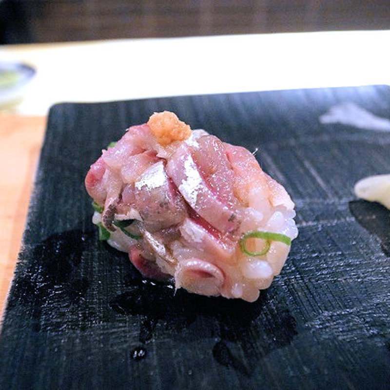 鰯のたたき(波やし （はやし）)