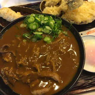 肉カレーうどん(うどん 丸香)