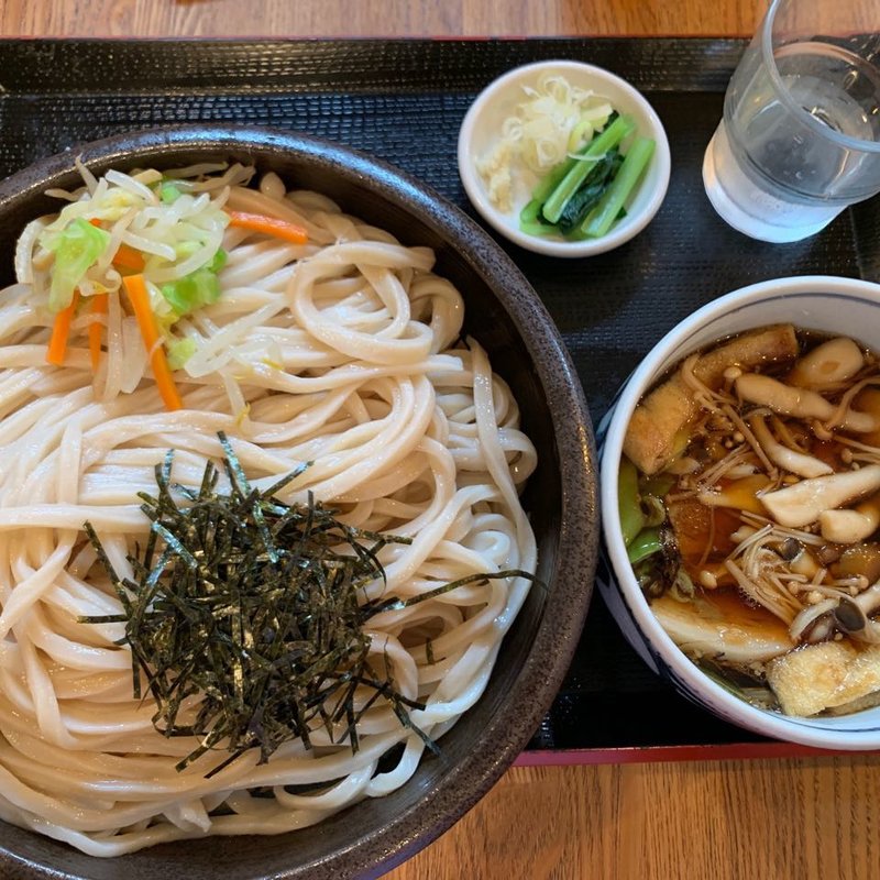 肉きのこ汁つけうどん（特盛+1玉）(本格手打ちうどん 笑乃讃)