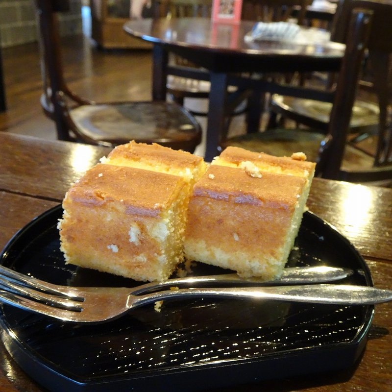 焦がしバターカステラ(千歳鶴酒ミュージアム)