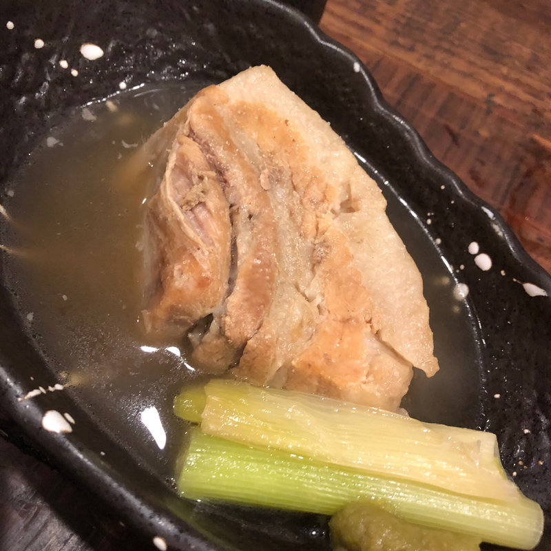 もち豚塩角煮(炭焼と釜飯 さかぐち お初天神店)