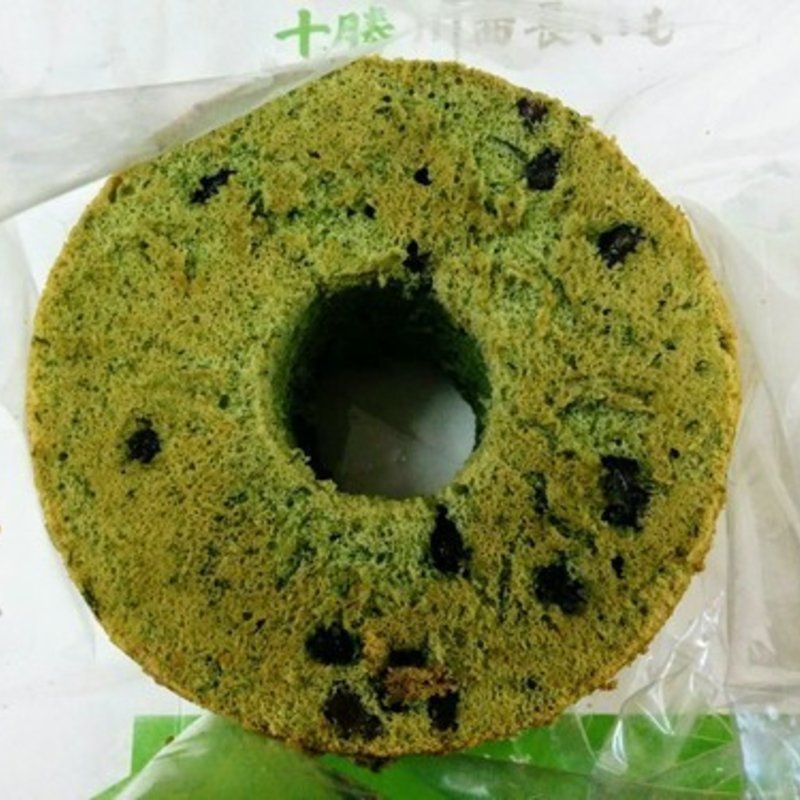 十勝川西長いもシフォン（よもぎ）(六花亭 丸井今井札幌店)