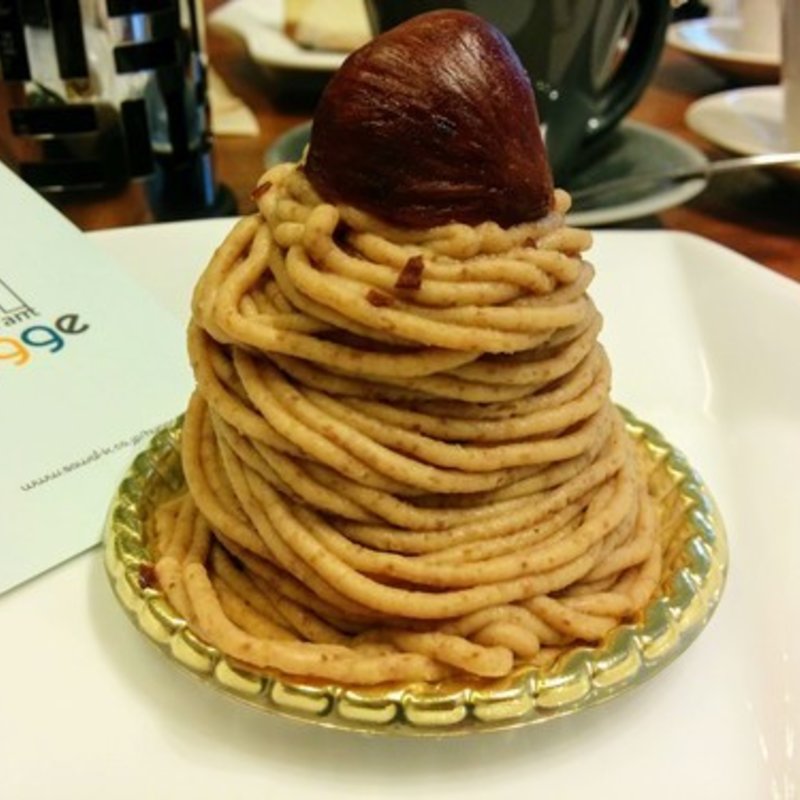 モンブラン(カフェレストラン ヒュッゲ )