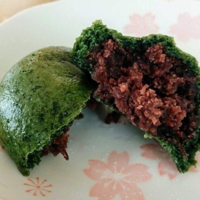 草まんじゅう（つぶあん）(天狗まんじゅう本舗)