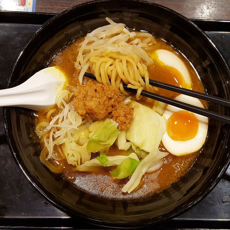 煮たまごカレーらーめん(CoCo壱番屋 港区虎ノ門三丁目店)