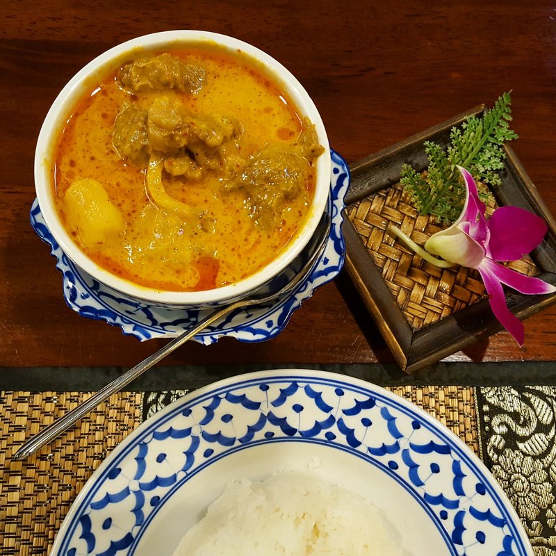 ゲーン・マッサマン・ヌァ(ライカノ)