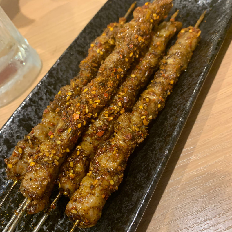 ラムカルビ(海辣鴨脖(カイラーヤボー))