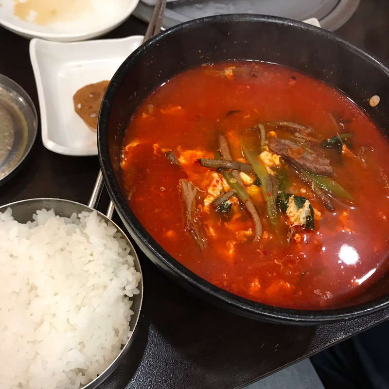 ユッケジャン定食(シンチョン（新村）)