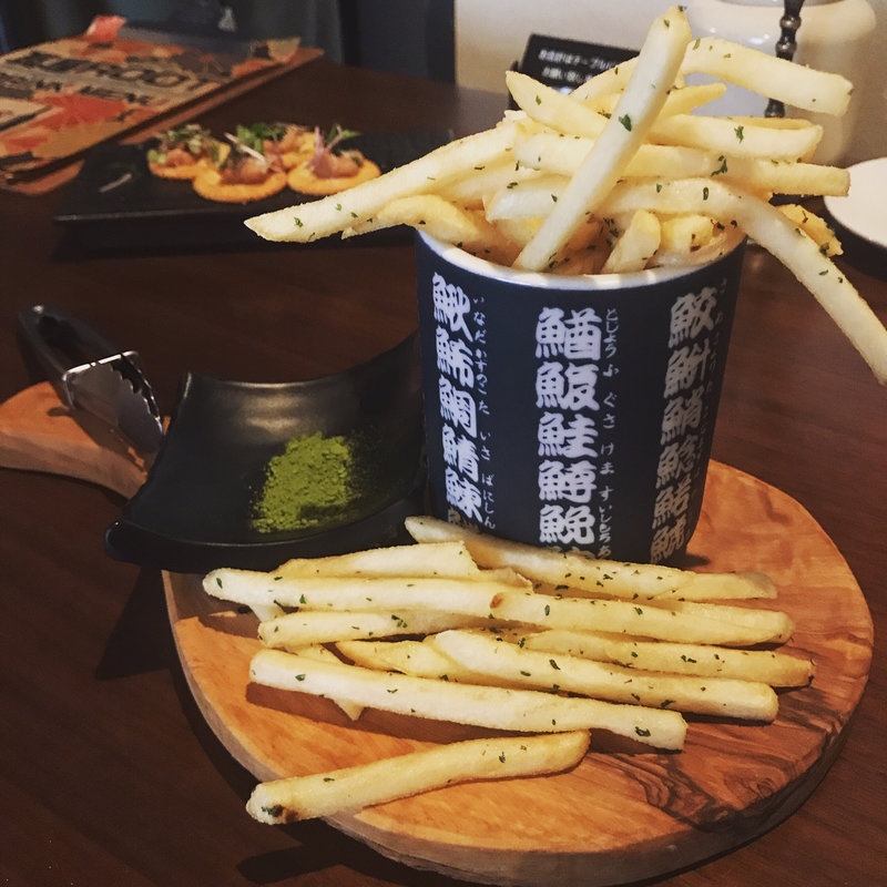 湯呑deフライドポテト(大衆ビストロ　瓦屋ROOT)