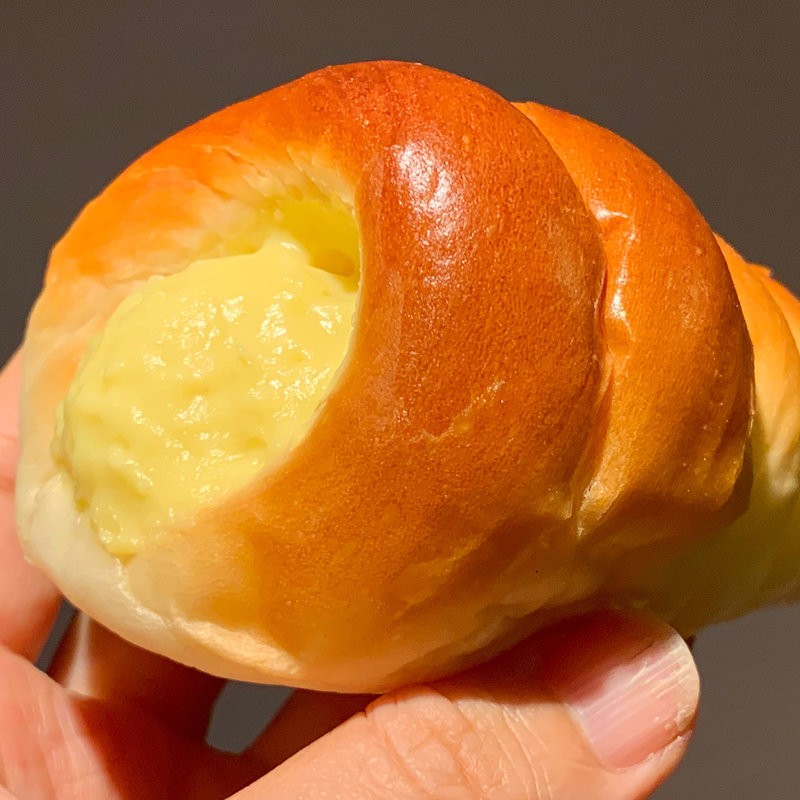 クリームコロネ(スリーブリッヂ （Three Bridge）)