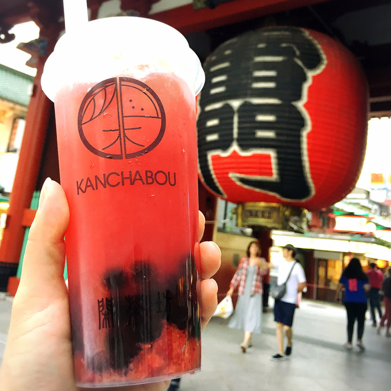 ミルクフォームイチゴ（タピオカトッピング）(閑茶坊 浅草雷門店)