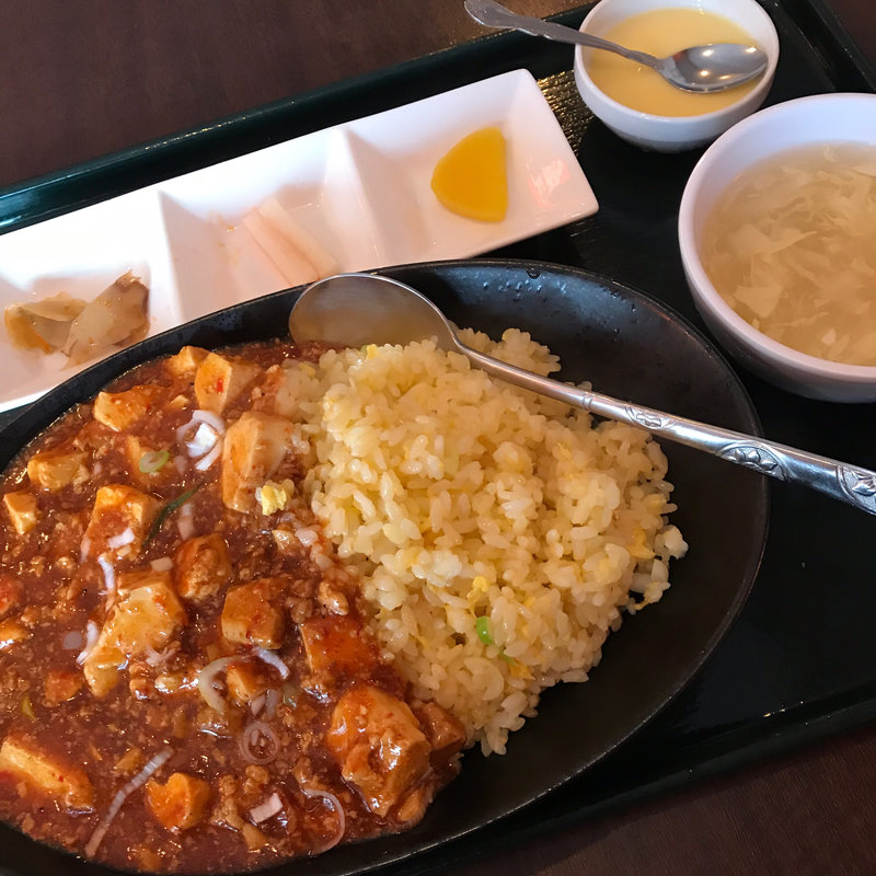 麻婆あんかけチャーハン(中華ダイニング食之居)