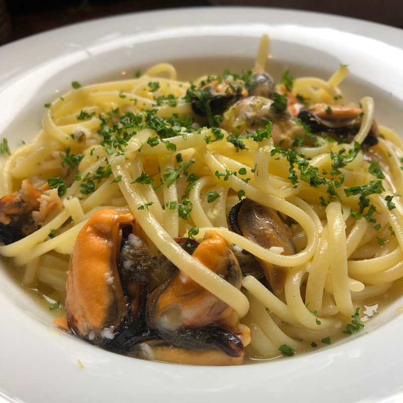 ムール貝のシチリア風パスタ(ワインダイニング 「街角グラス」 町田)