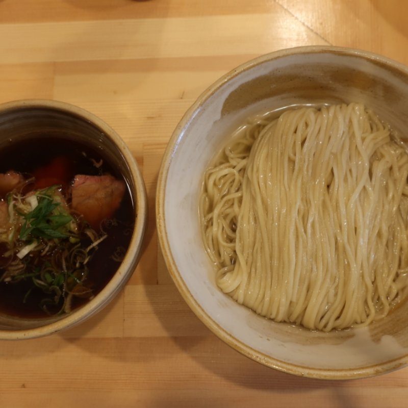 鰹昆布出汁醤油つけ麺(迂直 （ウチョク） )
