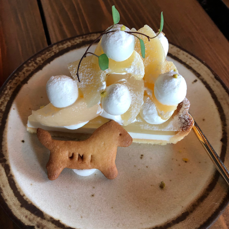 桃のタルト(UNIカフェ)