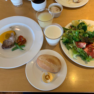 ランチビュッフェ(プラティーヴォ)