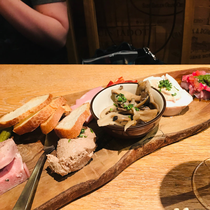 前菜の盛り合わせ(エッセンシャルクッキング （ESSENTIAL COOKING）)