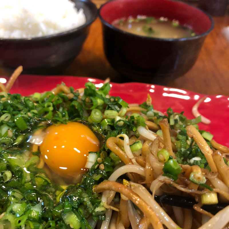 ネギたま焼そば＋定食（ごはん・味噌汁）(バソキ屋 西月隈店)