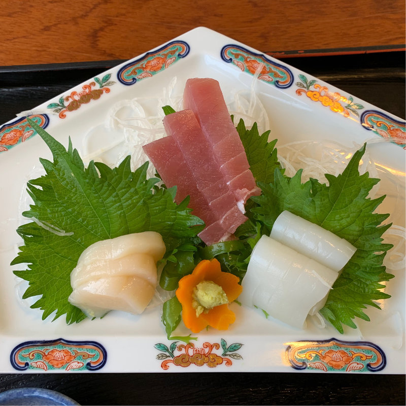 お刺身三点盛り(おおみ屋 （おおみや）)