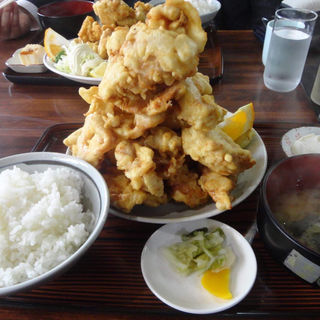 唐揚げ定食(中華レストラン ニュー北味 )
