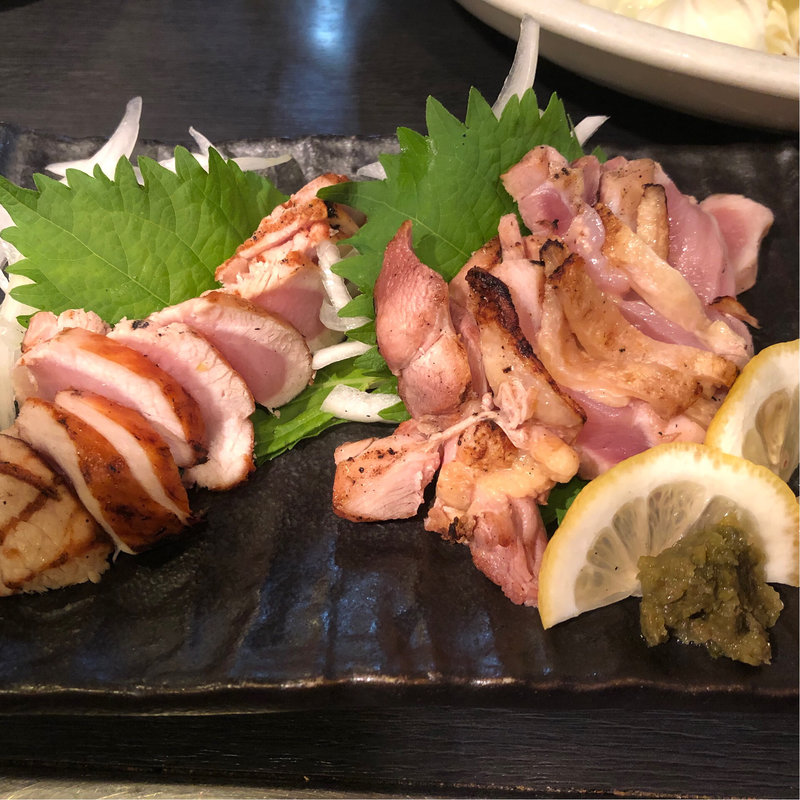 鶏のたたき(焼鳥高宮 本店)