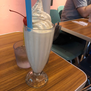 日本酒ミルクシェイク(BURGER&MILKSHAKE CRANE)