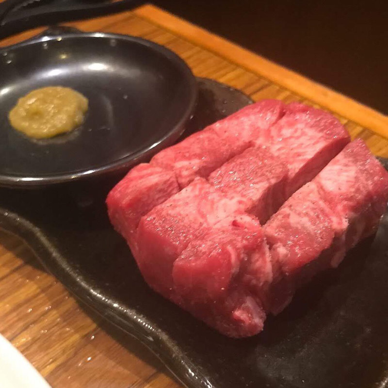 厚切りタンステーキ(ホルモン焼幸永)