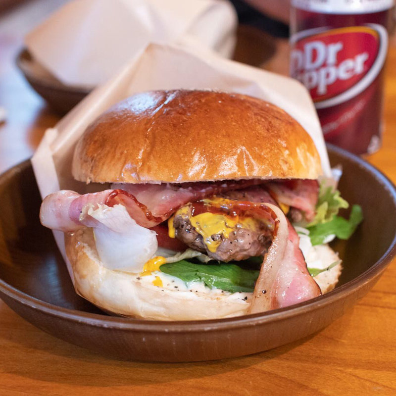 BLTバーガー(BAKERY 燈 LAMP （ベーカリーランプ）)