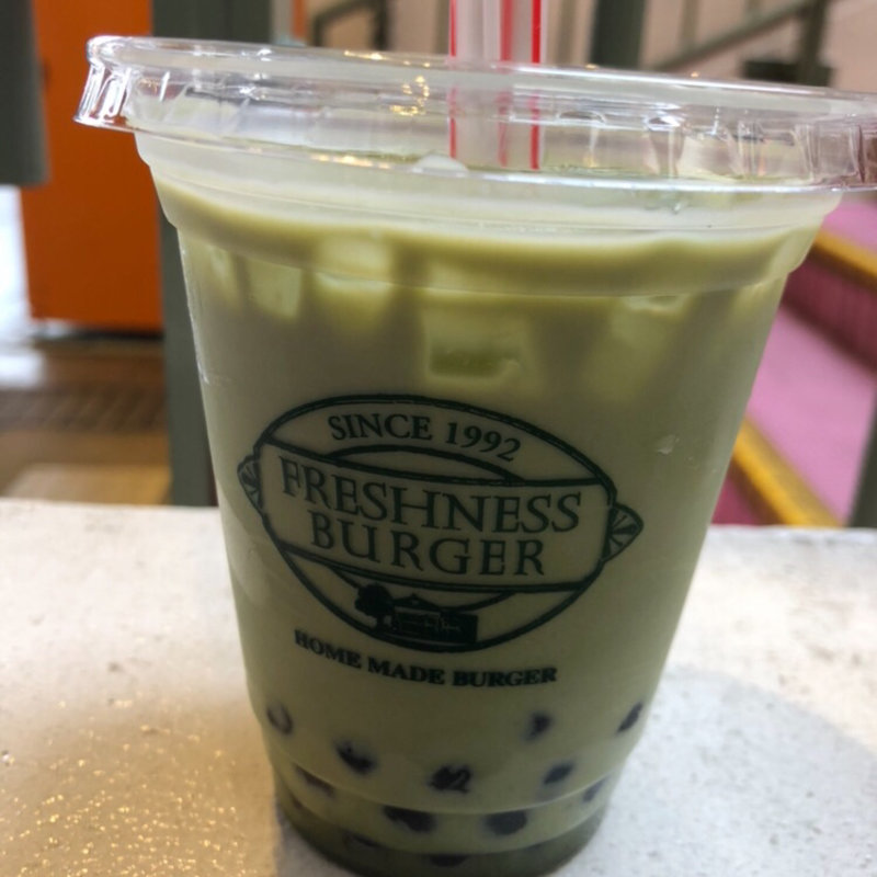 タピオカジャスミン緑茶ミルクティー(フレッシュネスバーガービナウォーク海老名)
