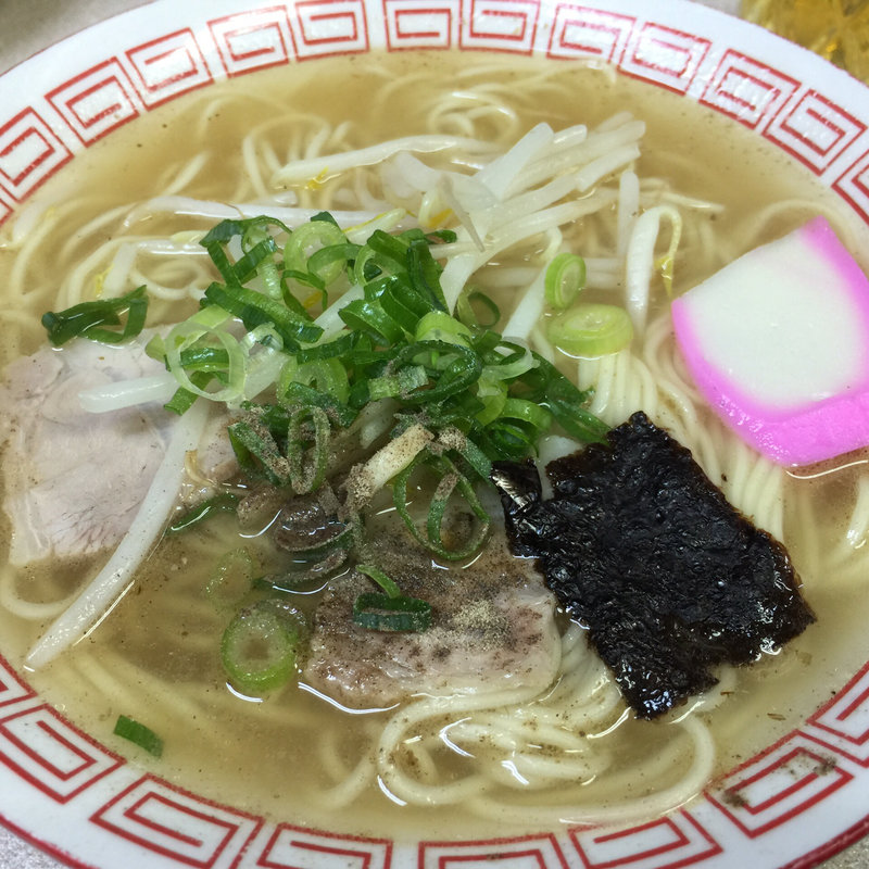 昔ながらの平打ち麺(勝十銭 )
