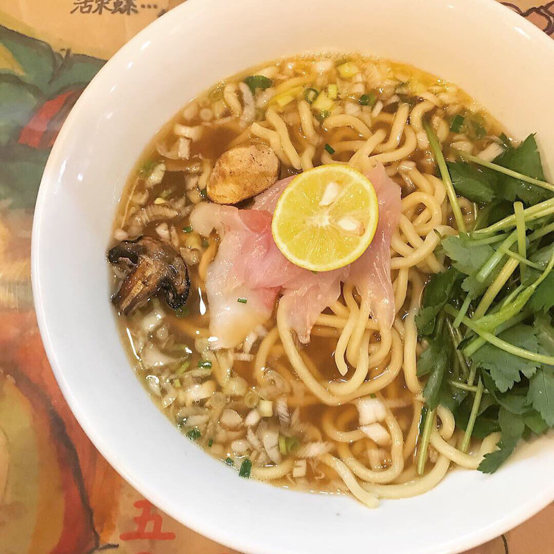 鮪出汁と金目鯛(似星 （ニボシ）)