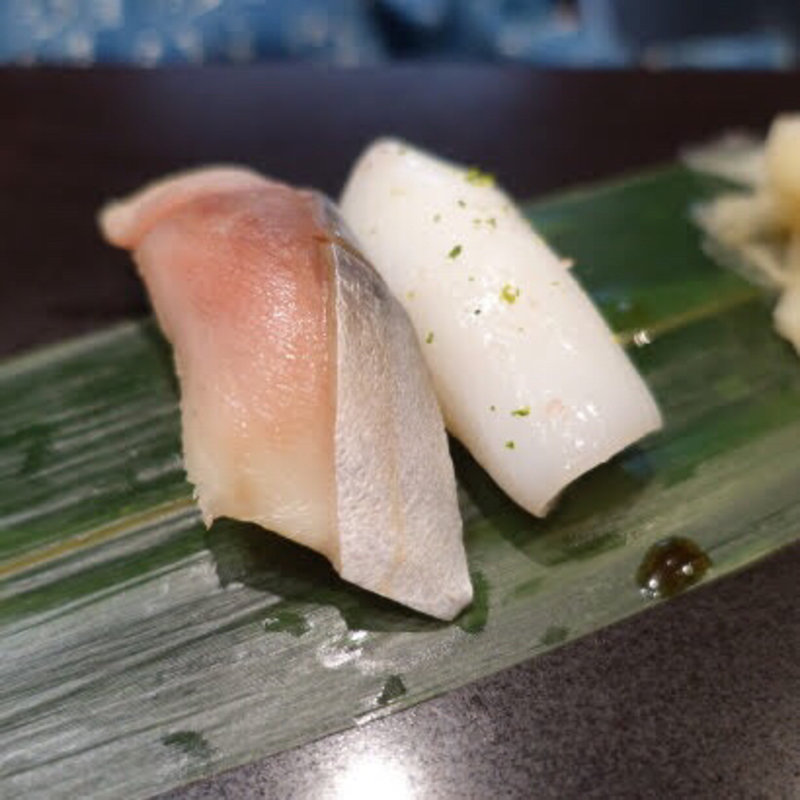 しめ鯖(立食い寿司 根室花まる 銀座店)