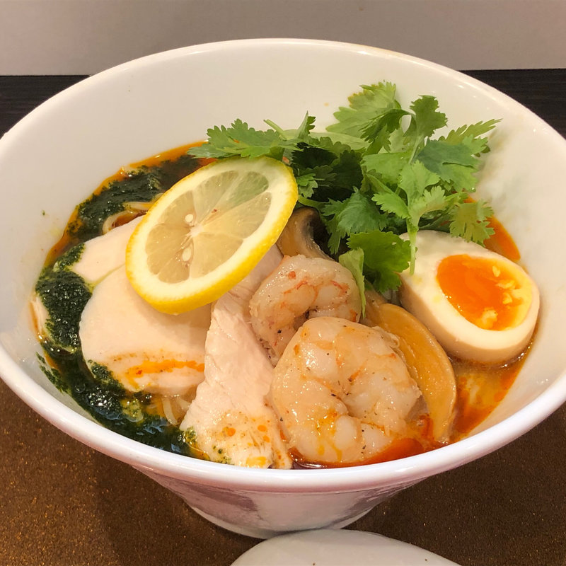 トムヤムクン 冷やしラーメン(チラナイサクラ  御徒町店)