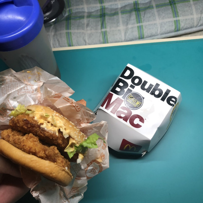 チキンフィレオ(パティ倍) ビックマック(パティ倍)(マクドナルド 小田急相模原駅店)