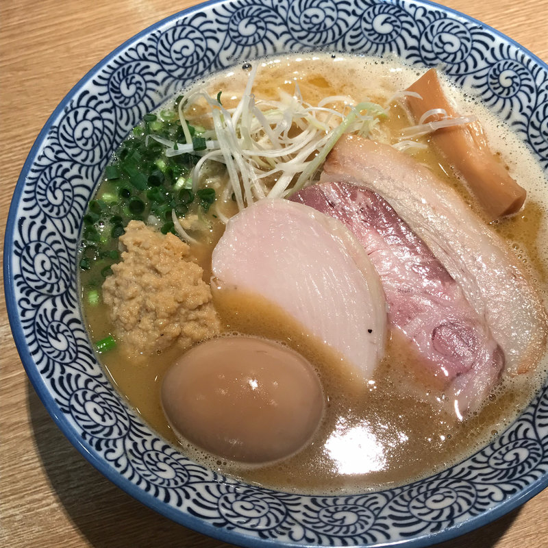 特製濃厚魚介らーめん(麺屋 一燈 （いっとう）)