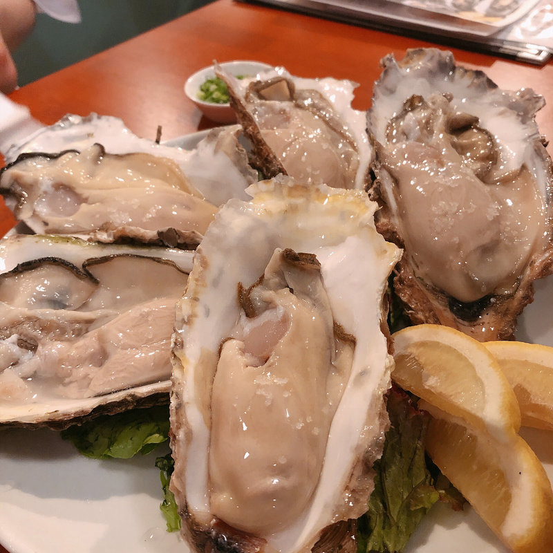 生牡蠣(赤バルRETZE池袋店)