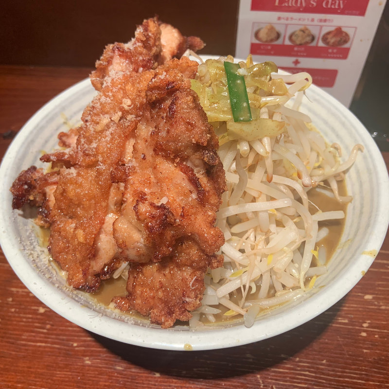 カレーラーメンDX(旨辛ラーメン 表裏 高田馬場店)