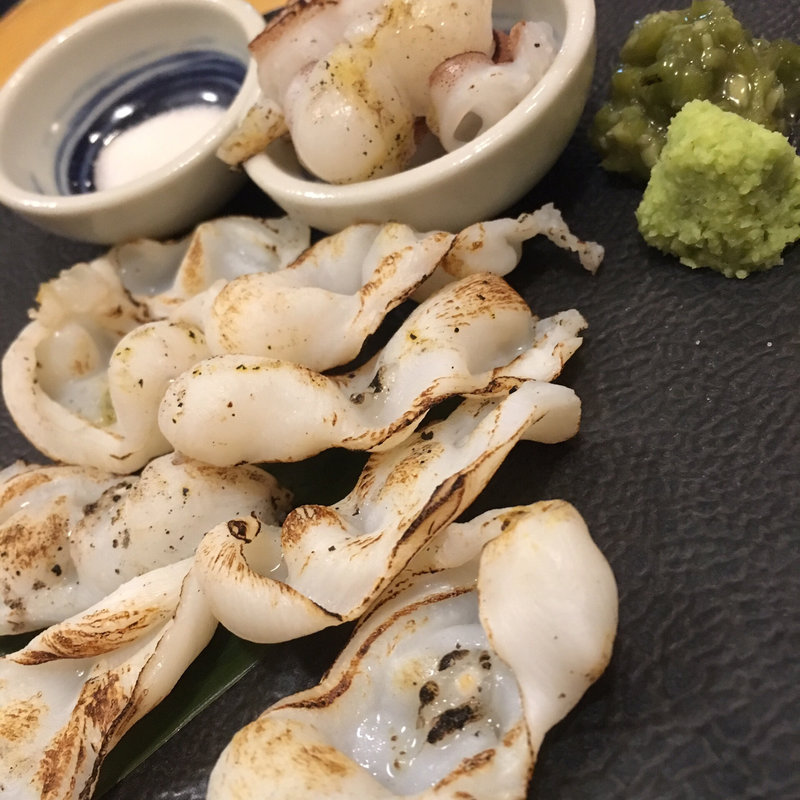 活たこ炙り(大衆酒場 まるや)