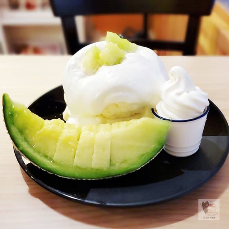 クラウンメロンパンケーキ(茶香 （チャカ）)