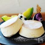 メロンとベリーのパンケーキ(菓ふぇ ムラカミ （菓ふぇ MURAKAMI）)