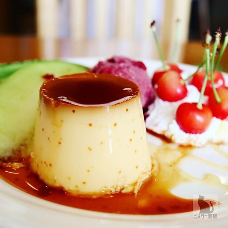 さくらんぼとプリンの盛合せ(むらはた )