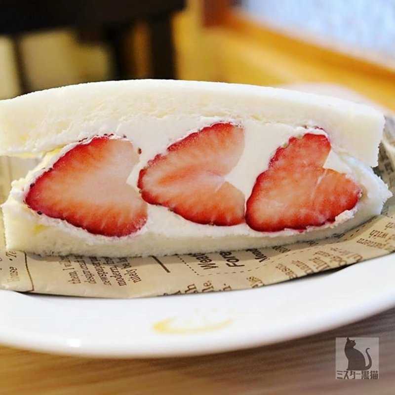 いちごフルーツサンド(茶香 （チャカ）)