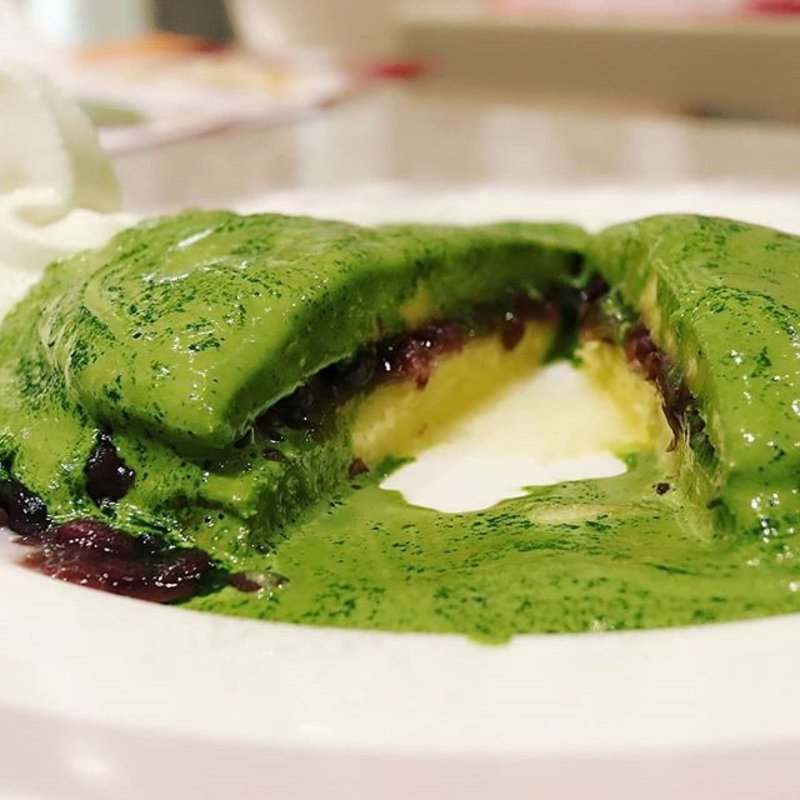 静岡産抹茶と加賀大納言あずきのVAVAパンケーキ(パンケーキ cafe VAVA 日本橋)