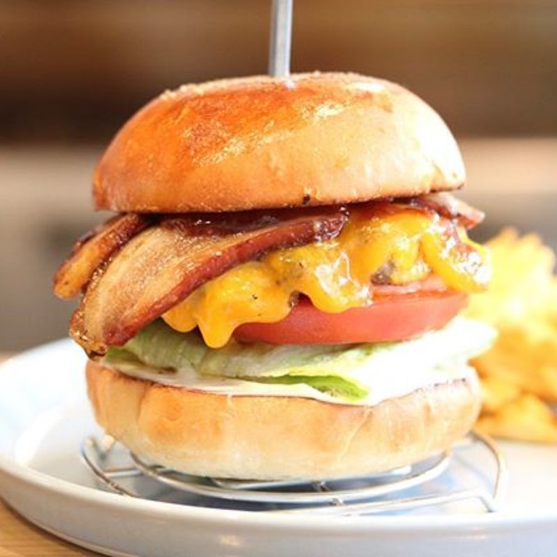 ベーコンチーズ(BURGERS REPUBLIC)