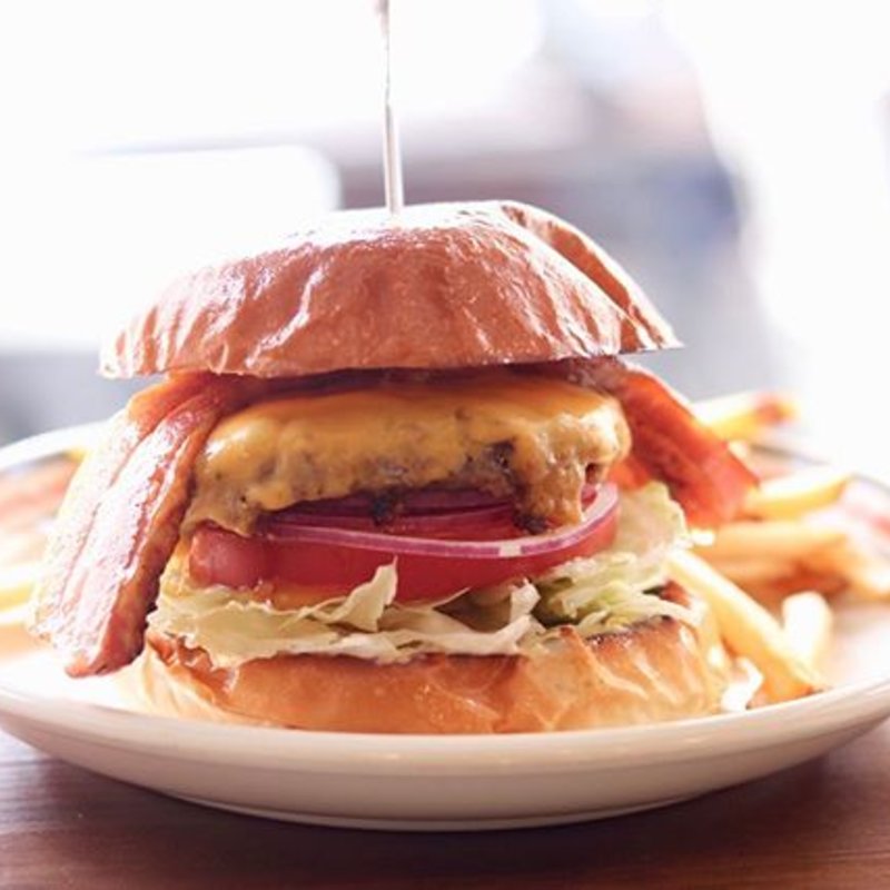 ベーコンチーズバーガー(MEIHOKU Burger)