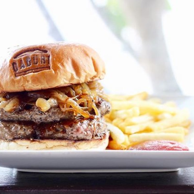 GABURIのWバーガー(burger house GABURI)