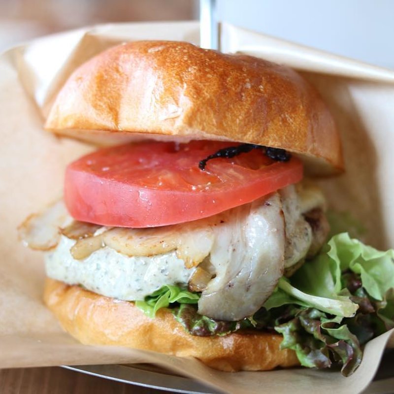 スモークベーコンカマンベールチーズバーガー(ミールカフェ 蒲郡店)