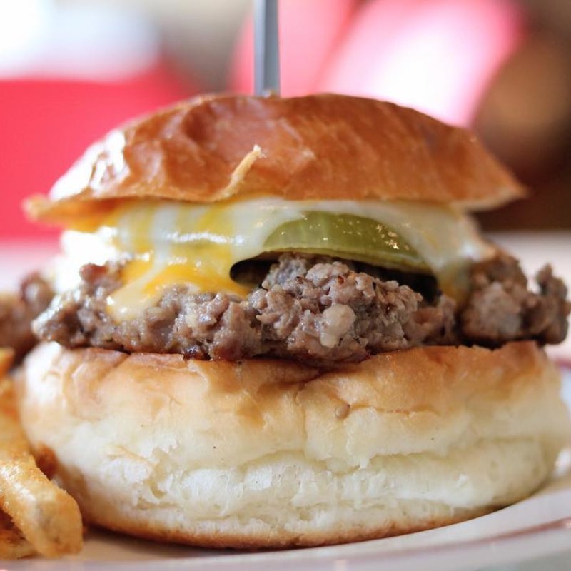 クラシックチーズバーガー(66DINER)