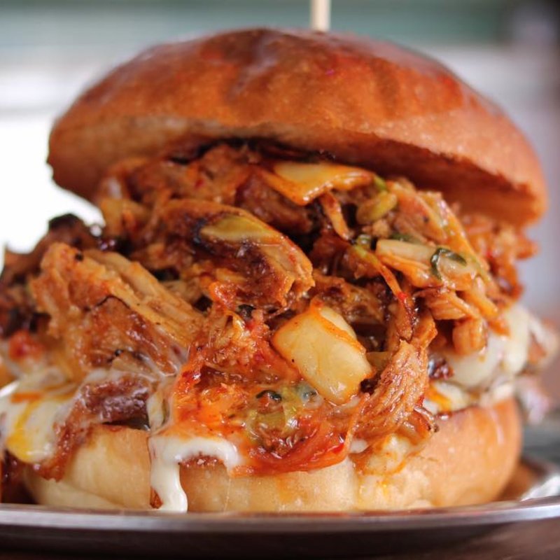 コリアンプルドポークバーガー(バーガースタンド リーフ （BURGER STAND REEF）)