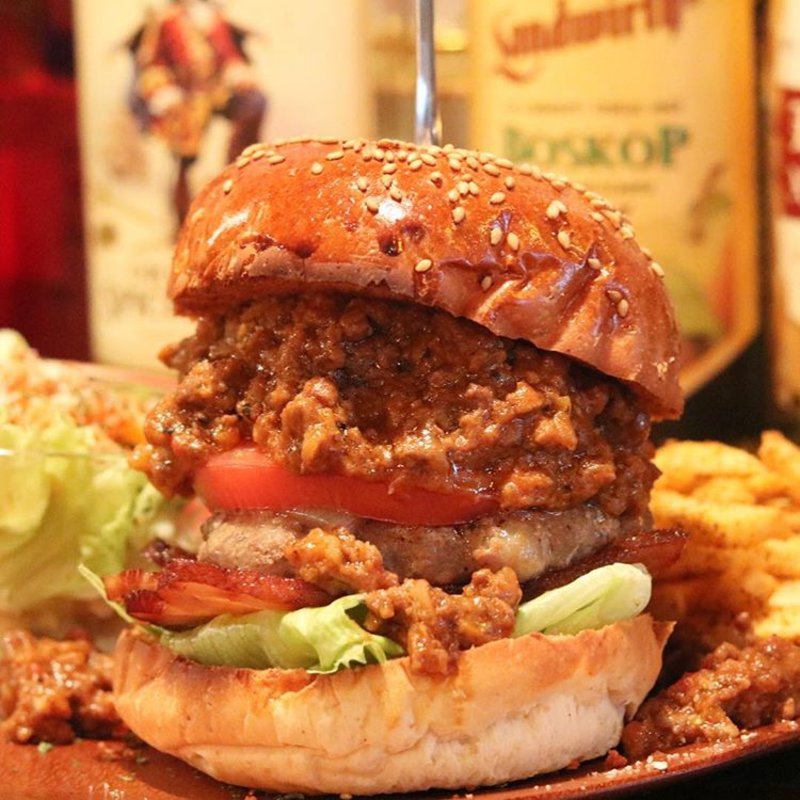 スロッピージョーバーガー(ザ★ゴールデンハンバーガーズ （【旧店名】宇宙酒場）)